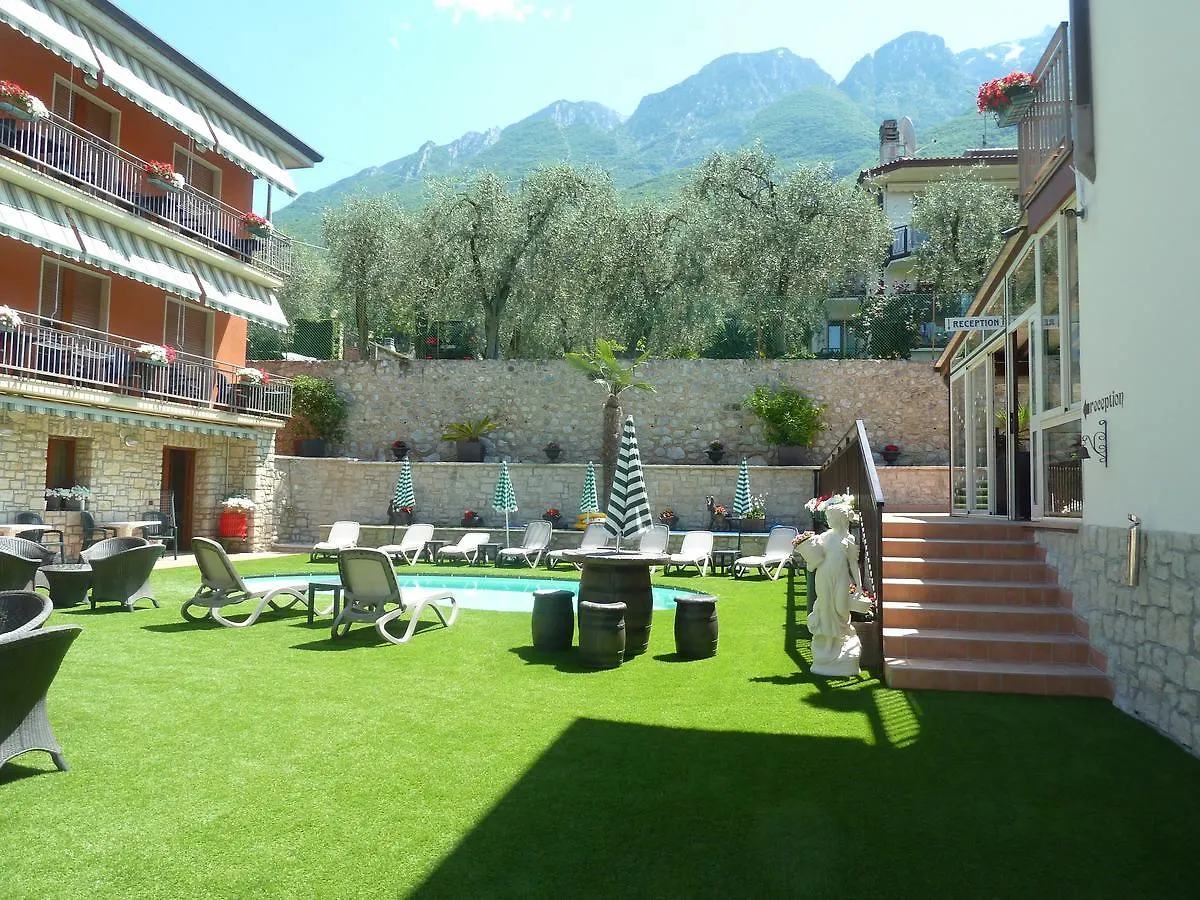Ξενοδοχείο Albergo Casa Este Brenzone sul Garda Ιταλία