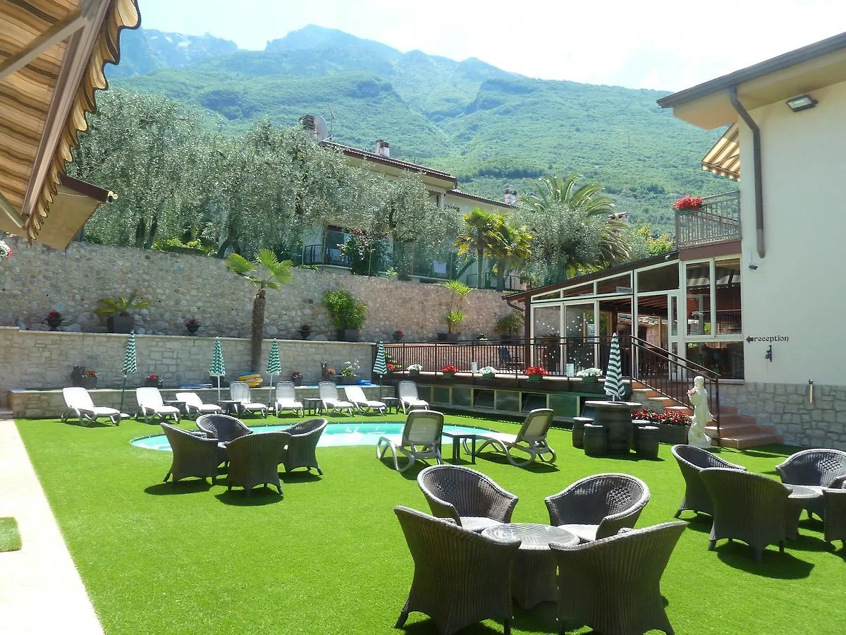 Ξενοδοχείο Albergo Casa Este Brenzone sul Garda
